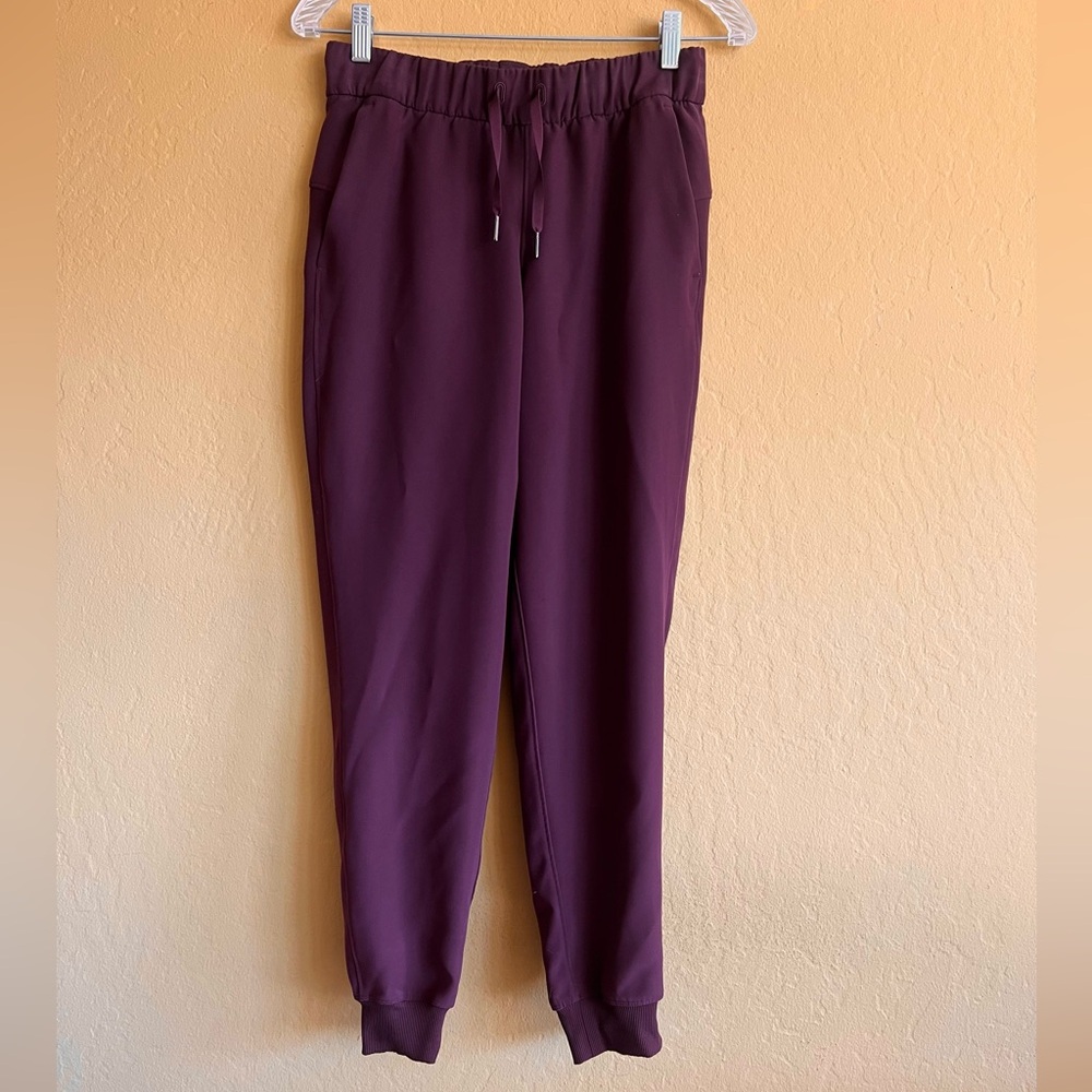 Lululemon On the Fly Jogger 28“ *Woven